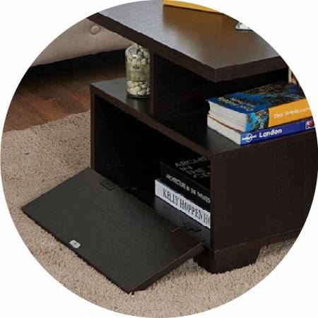 هناك المزيد من الأبواب القابلة للطي على جانبي التصميم.